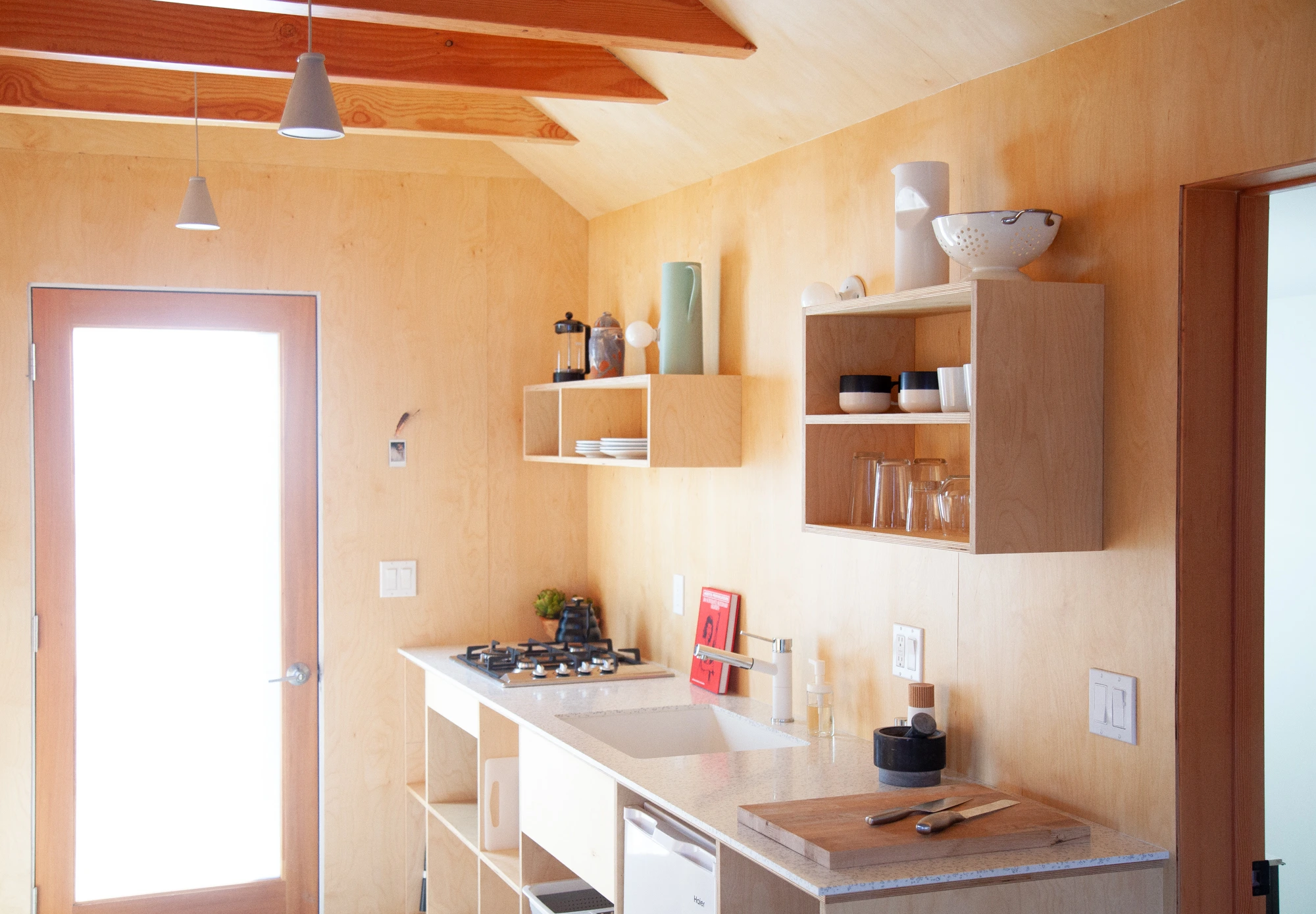 Small + Mighty / C5 cozy studio cabin with kitchenette at Colorado Lodge in Big Bear Lake