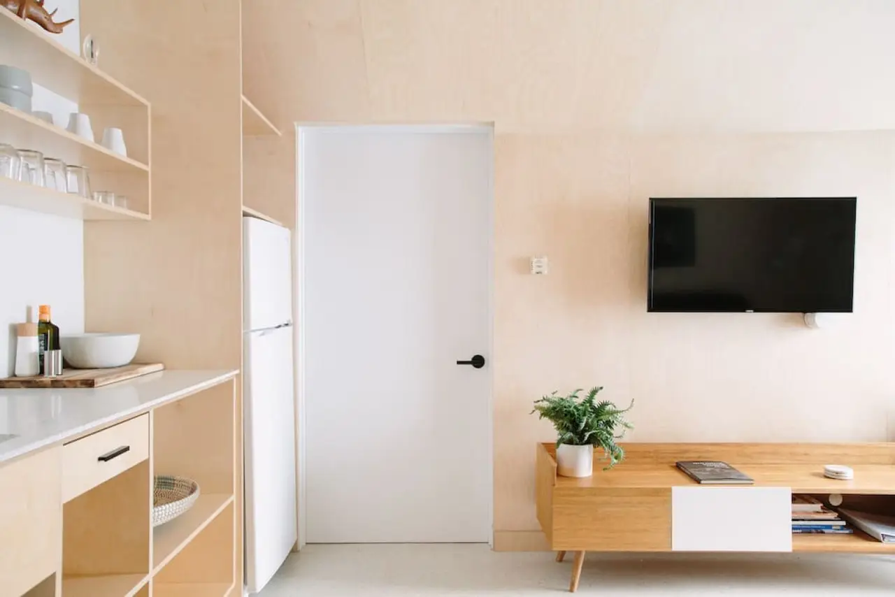 Nocturnal Beauty / C7 living area with smart TV adjacent to the kitchenette at Colorado Lodge Big Bear Lake